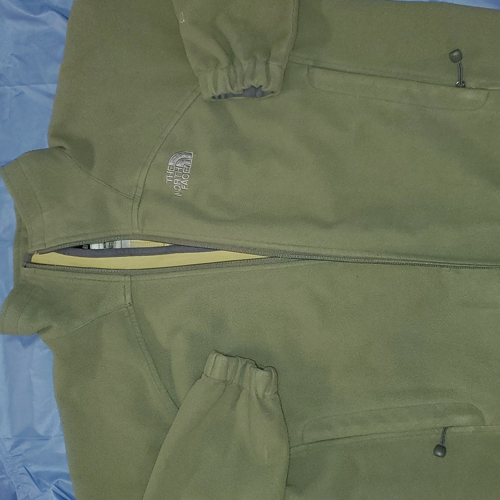 Women's medium North Face full zip jacket